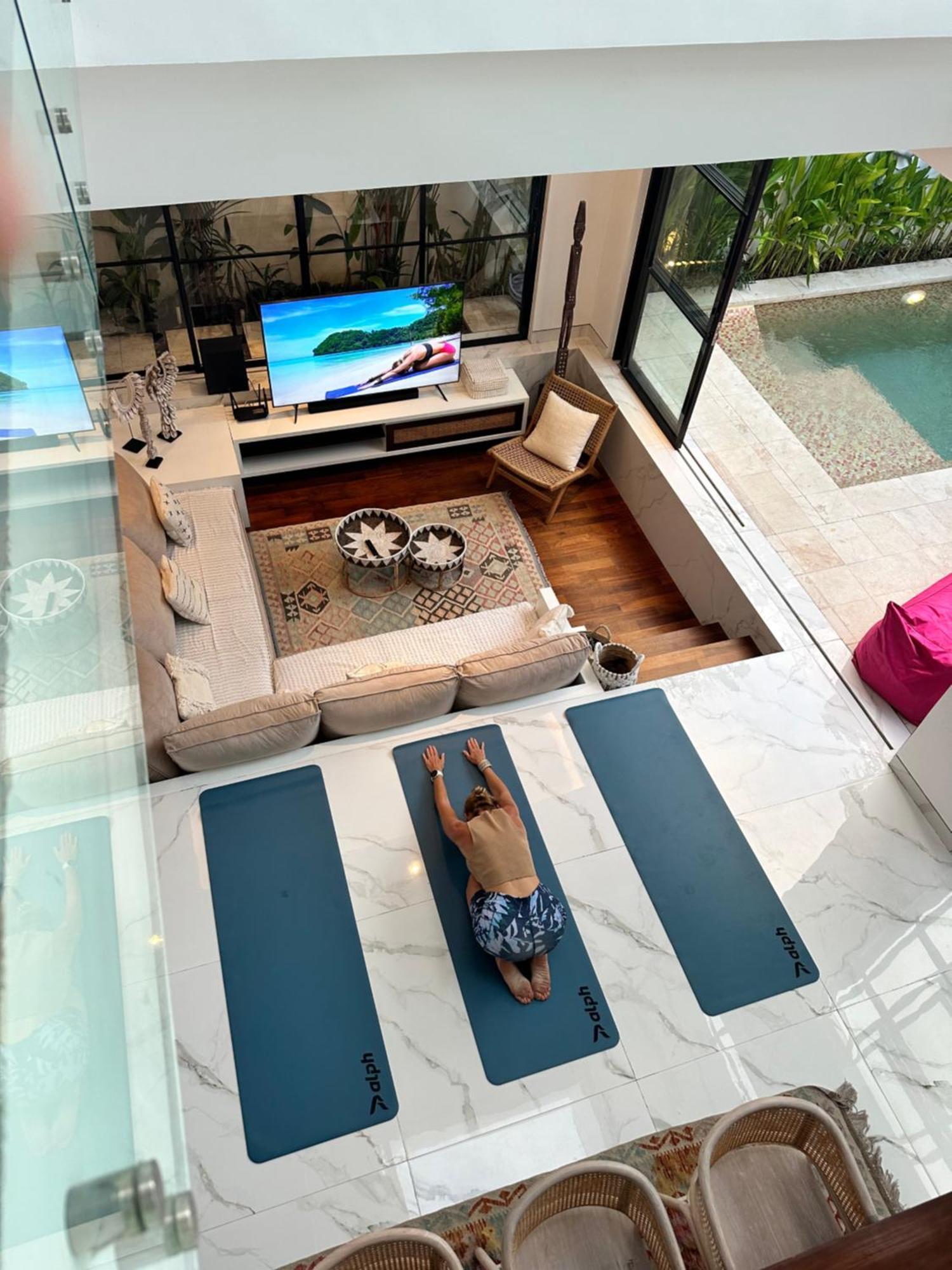 Luxury Villa Devina I Seminyak I Yoga & Gym ภายนอก รูปภาพ